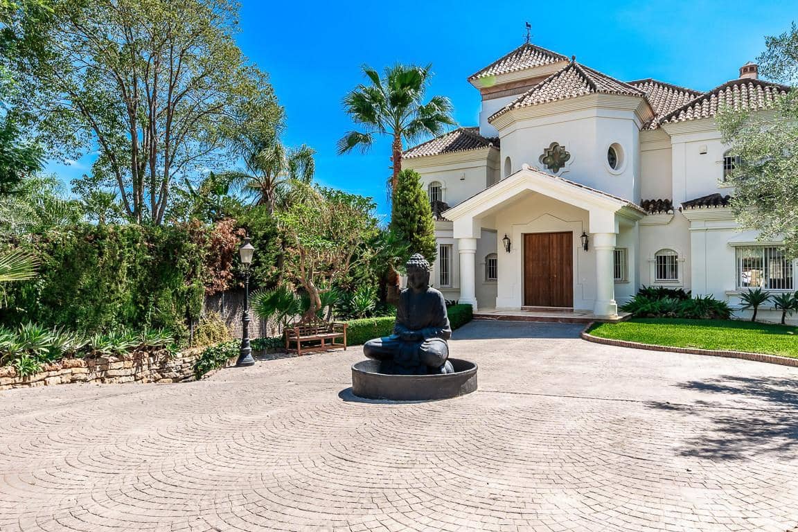 7 bedroom Villa for sale in Marbella with pool garage - € 4,950,000 (Ref: 10066488)