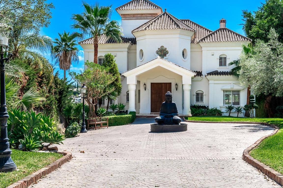 7 bedroom Villa for sale in Marbella with pool garage - € 4,950,000 (Ref: 10066488)