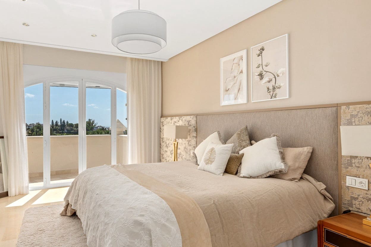 7 Zimmer Villa zu verkaufen in Marbella mit Pool Garage - 4.950.000 € (Ref: 10066488)