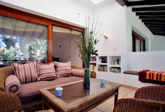 2 Zimmer Apartment zu verkaufen in Marbella mit Pool - 368.500 € (Ref: 10066490)