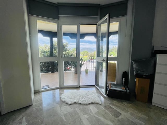3 sypialnia Apartament na sprzedaż w Marbella z basenem garażem - 425 000 € (Ref: 10066493)