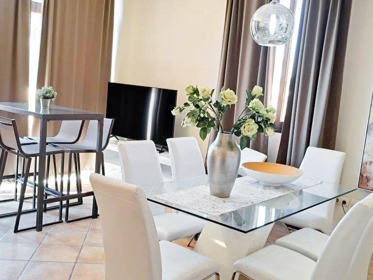 3 bedroom Apartment for sale in Marbella with pool - € 490,000 (Ref: 10066498)