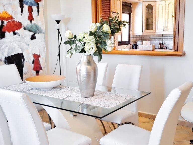 3 bedroom Apartment for sale in Marbella with pool - € 490,000 (Ref: 10066498)