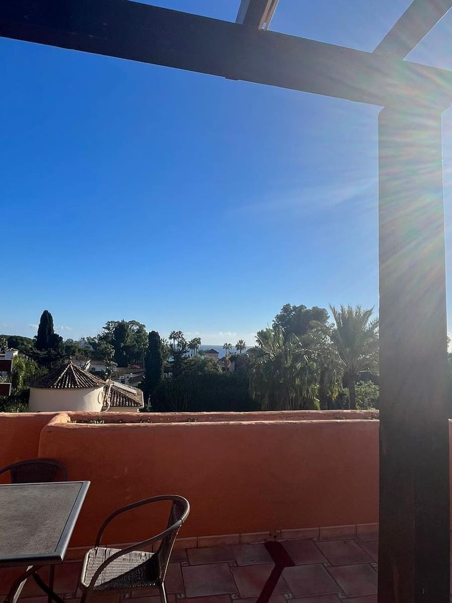 3 bedroom Apartment for sale in Marbella with pool - € 490,000 (Ref: 10066498)