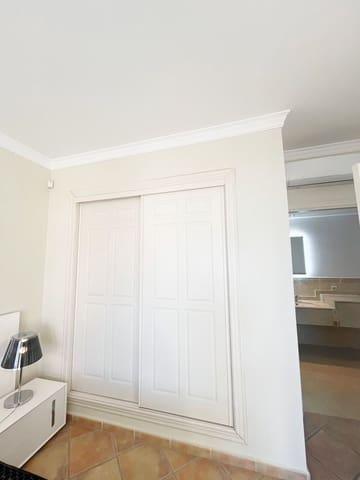 3 bedroom Apartment for sale in Marbella with pool - € 490,000 (Ref: 10066498)