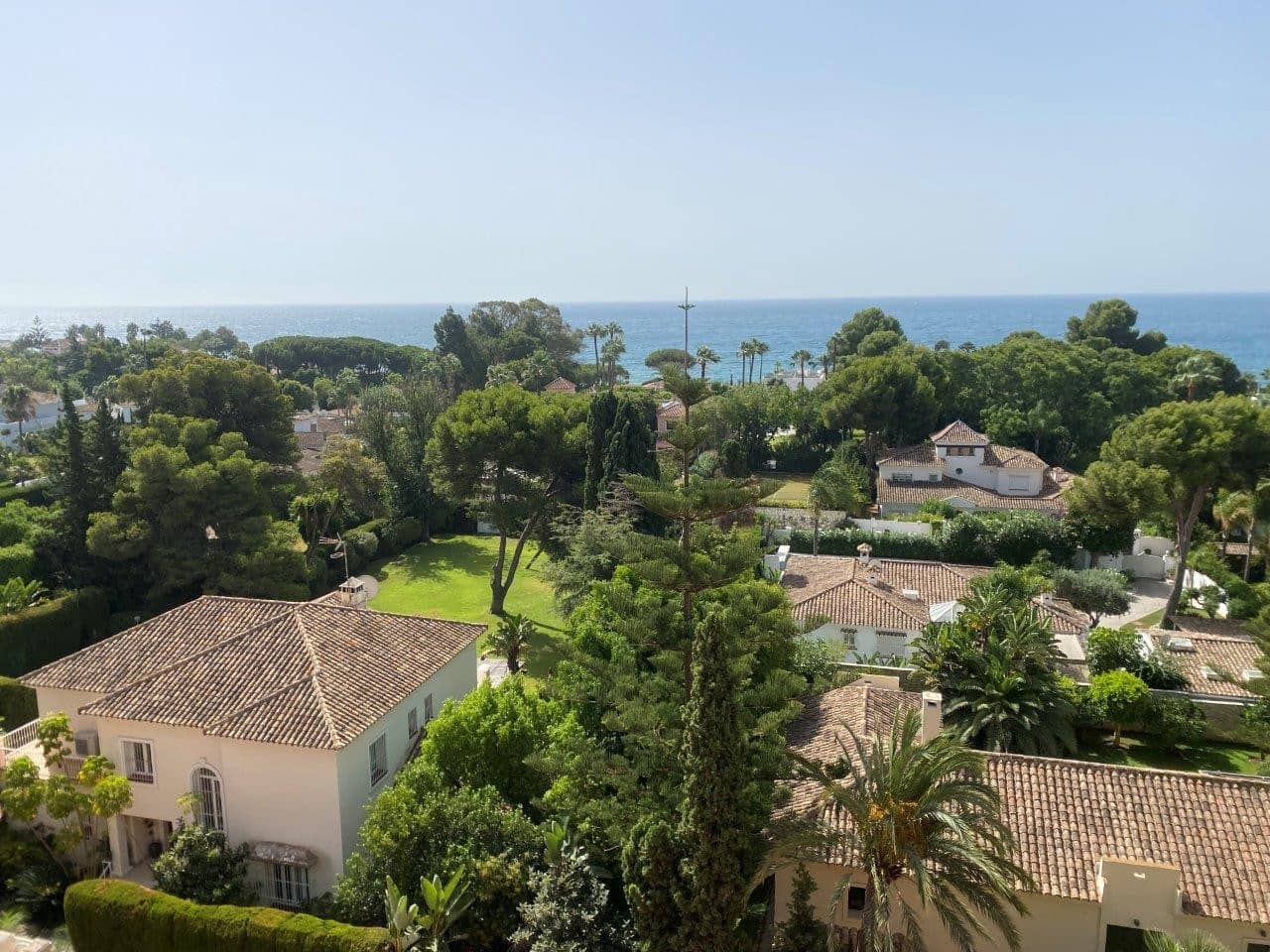 3 bedroom Apartment for sale in Marbella with pool - € 490,000 (Ref: 10066498)