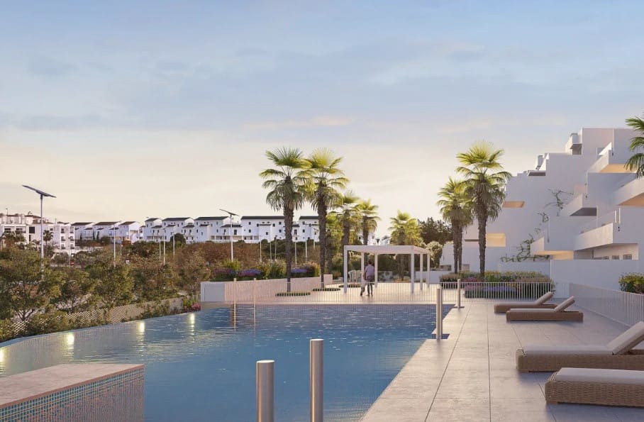 3 bedroom Apartment for sale in Estepona with pool garage - € 275,000 (Ref: 10066499)