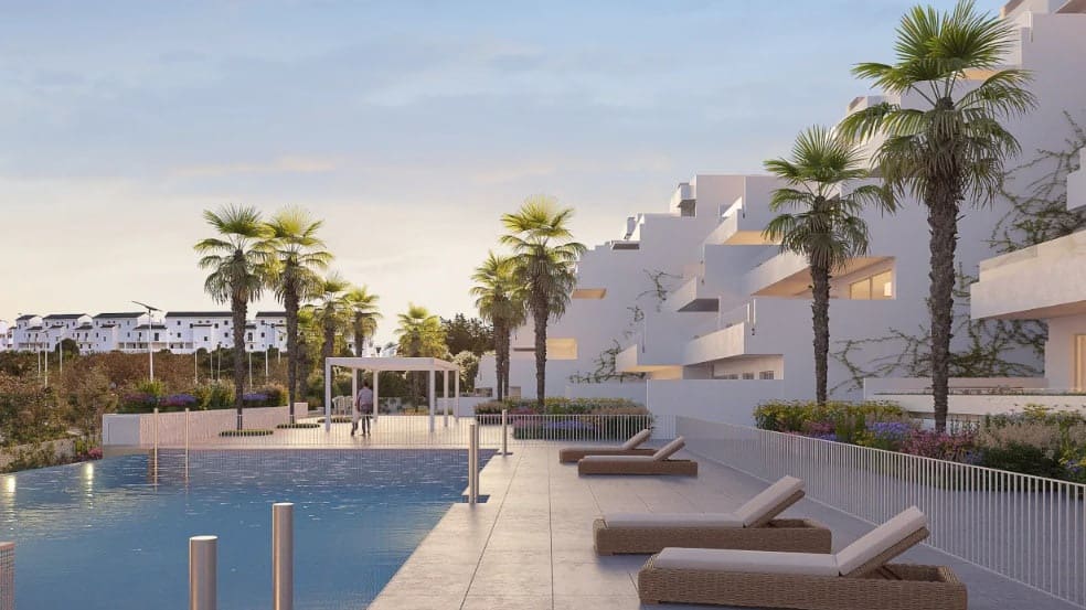 3 bedroom Apartment for sale in Estepona with pool garage - € 275,000 (Ref: 10066499)