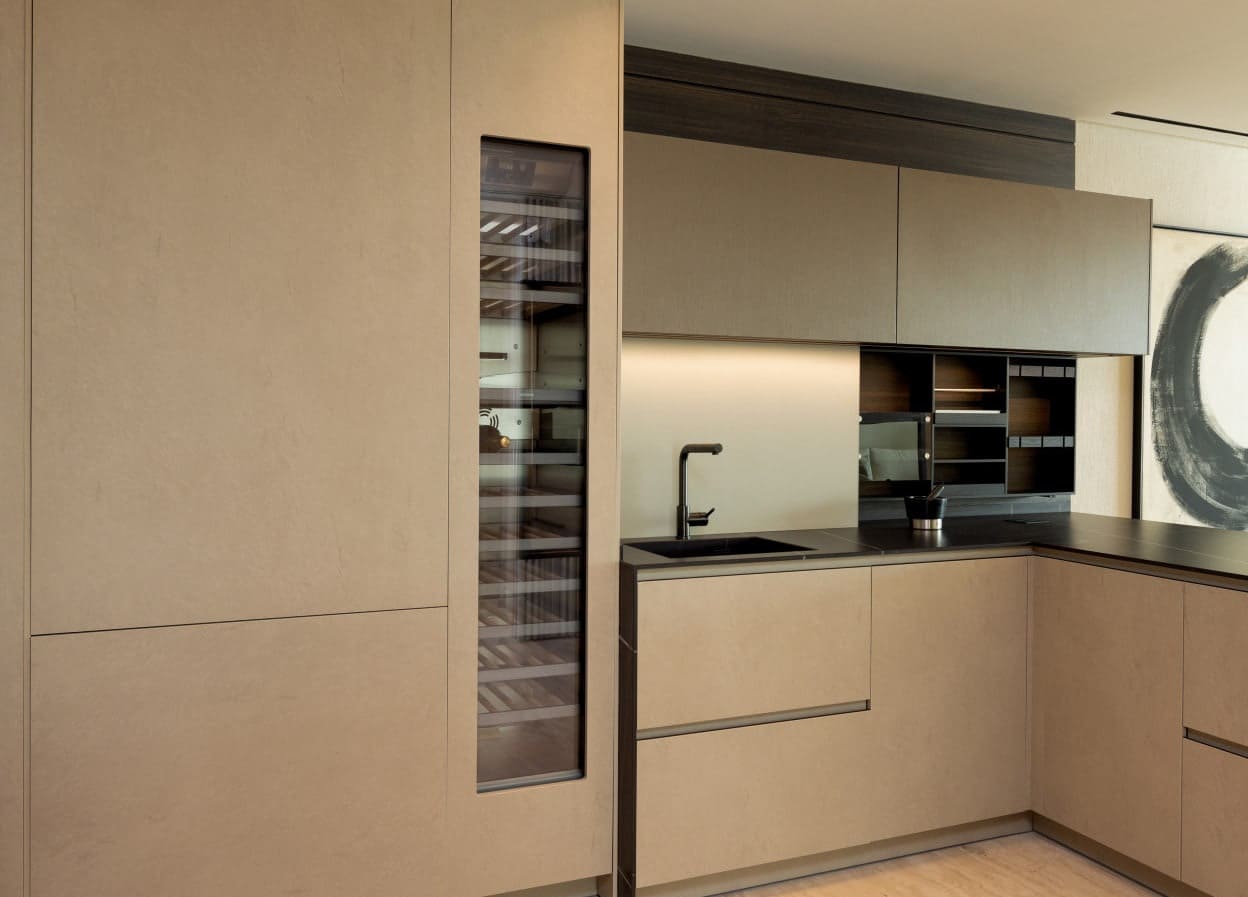 4 bedroom Apartment for sale in Marbella with pool garage - € 2,240,000 (Ref: 10066500)