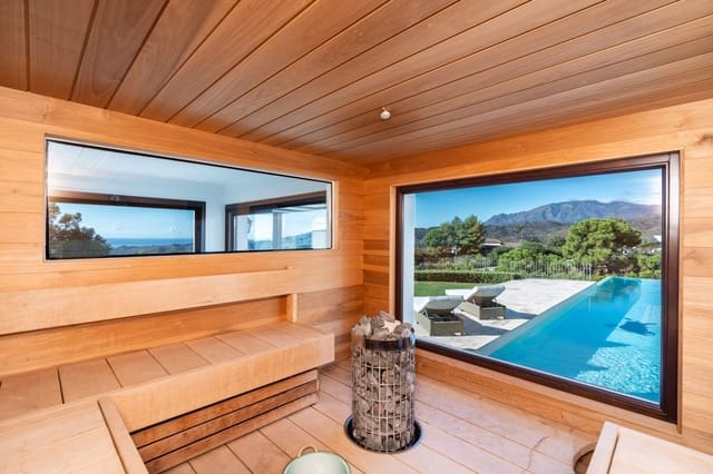 4 Zimmer Villa zu verkaufen in Marbella mit Pool Garage - 4.495.000 € (Ref: 10066503)