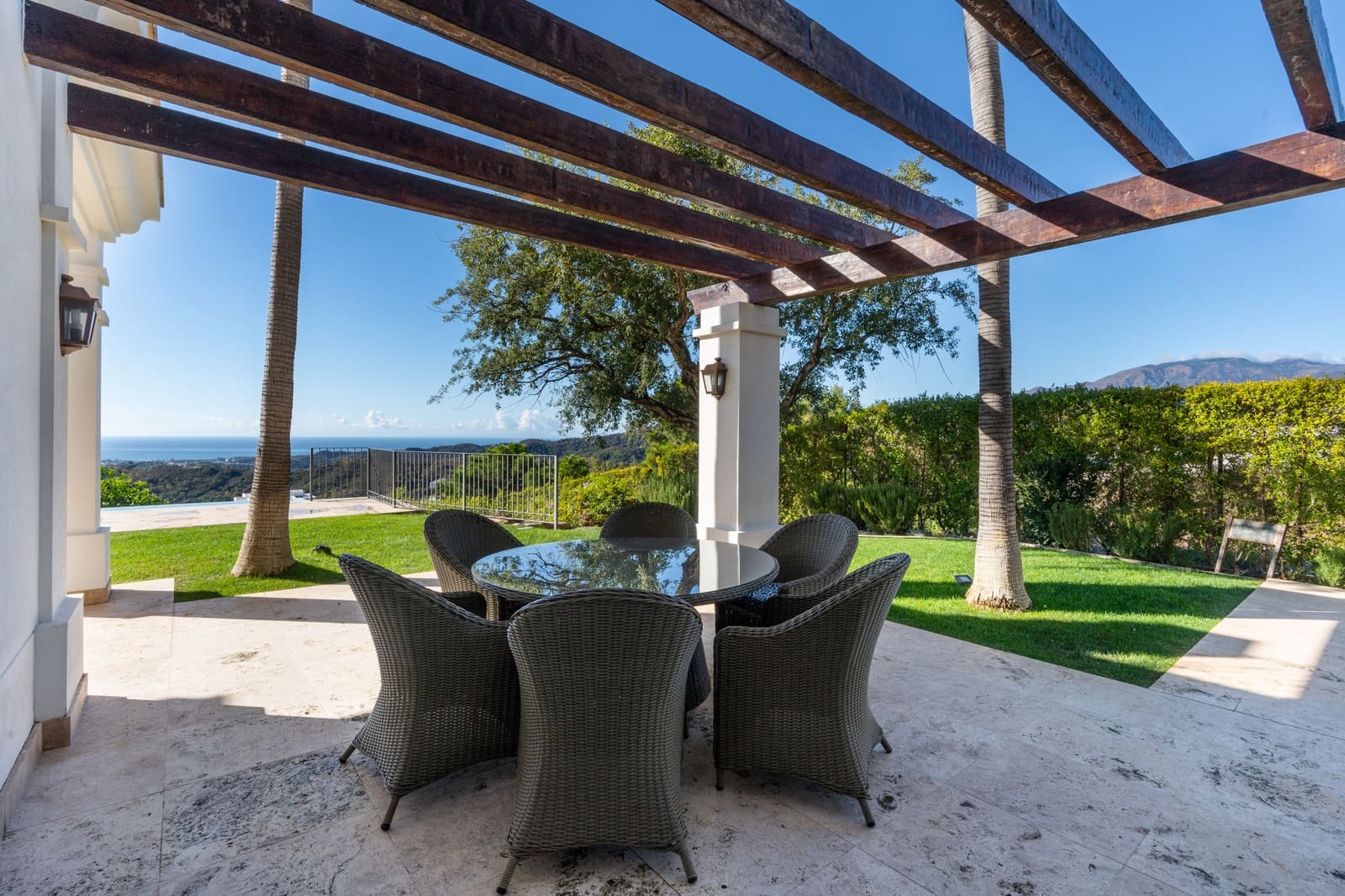 4 Zimmer Villa zu verkaufen in Marbella mit Pool Garage - 4.495.000 € (Ref: 10066503)