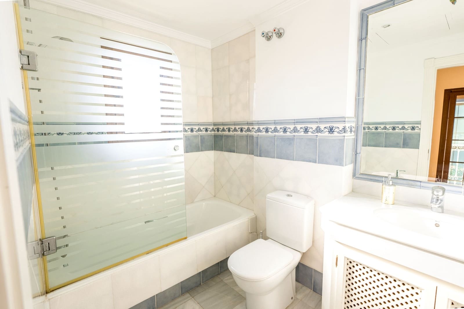 4 camera da letto Villa in vendita in Marbella con piscina garage - 1.640.000 € (Rif: 10066507)