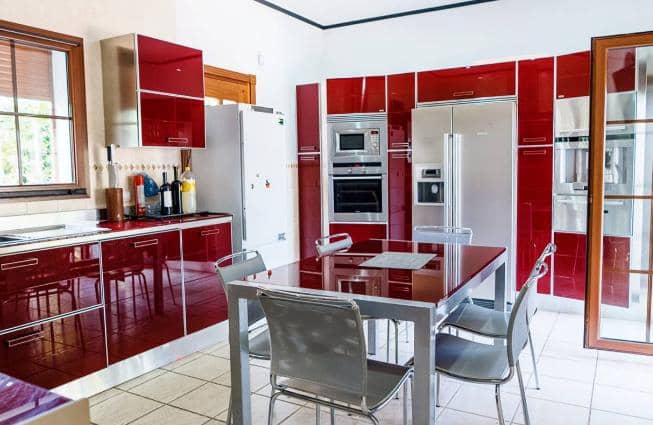 5 bedroom Villa for sale in Marbella with pool garage - € 1,940,000 (Ref: 10066510)