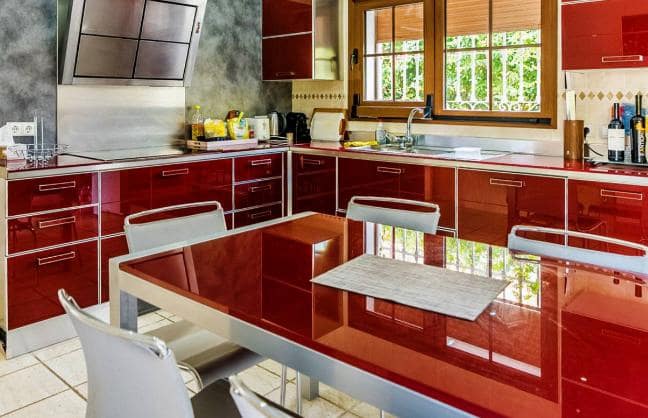 5 bedroom Villa for sale in Marbella with pool garage - € 1,940,000 (Ref: 10066510)
