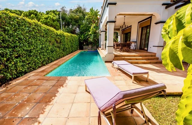 5 bedroom Villa for sale in Marbella with pool garage - € 1,940,000 (Ref: 10066510)