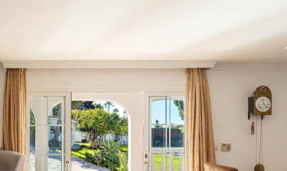 Chalet de 3 habitaciones en Marbella en venta con piscina - 1.200.000 € (Ref: 10066513)