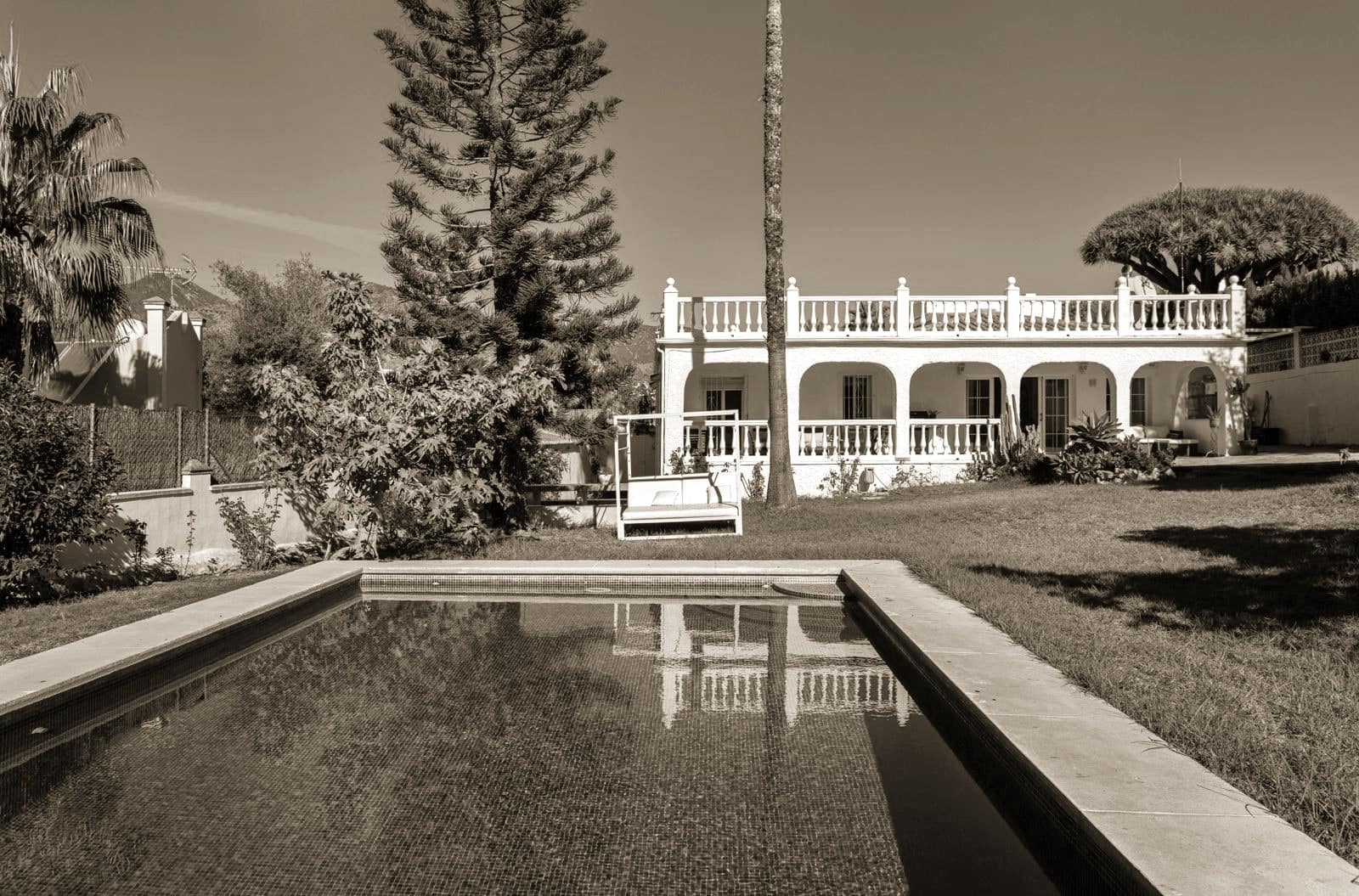 3 bedroom Villa for sale in Marbella with pool - € 1,200,000 (Ref: 10066513)