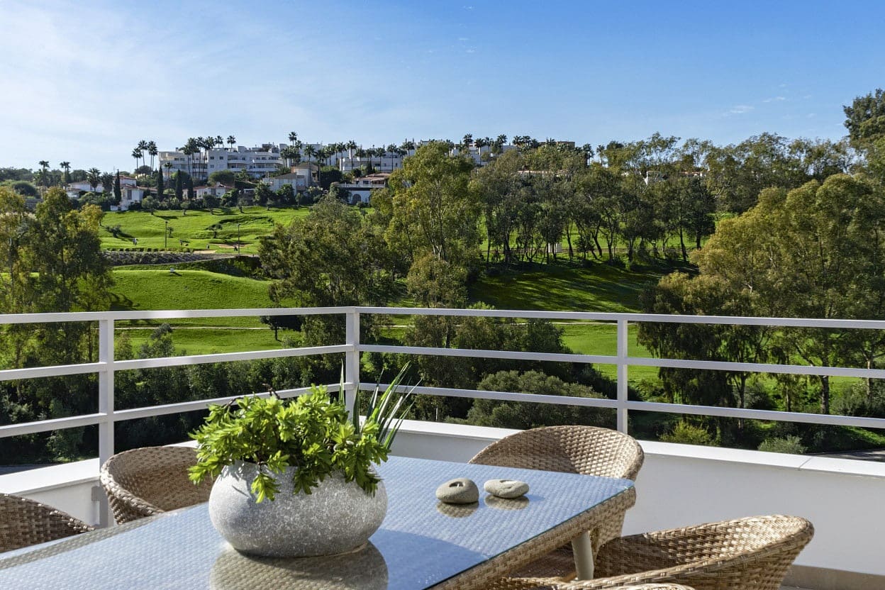 3 soveværelse Villa til salg i Estepona med swimmingpool garage - € 340.000 (Ref: 10066521)