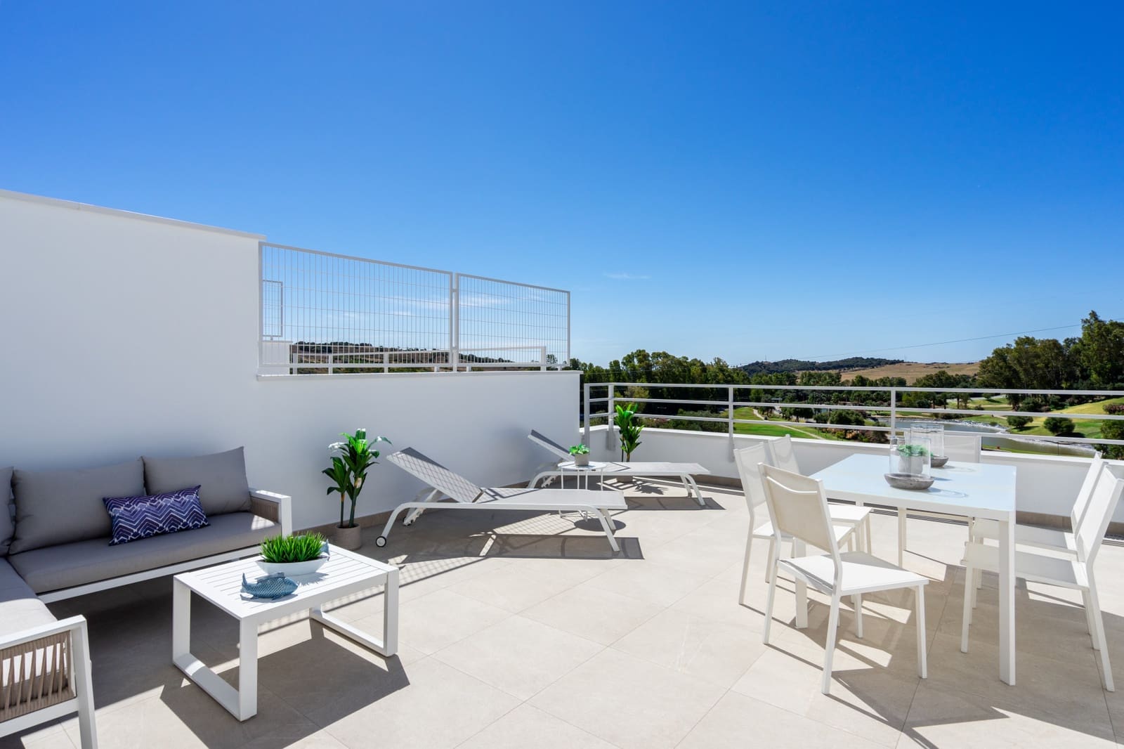 3 Zimmer Villa zu verkaufen in Marbella mit Pool Garage - 340.000 € (Ref: 10066523)