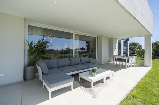 3 slaapkamer Appartement te koop in San Roque met zwembad garage - € 360.000 (Ref: 10066526)