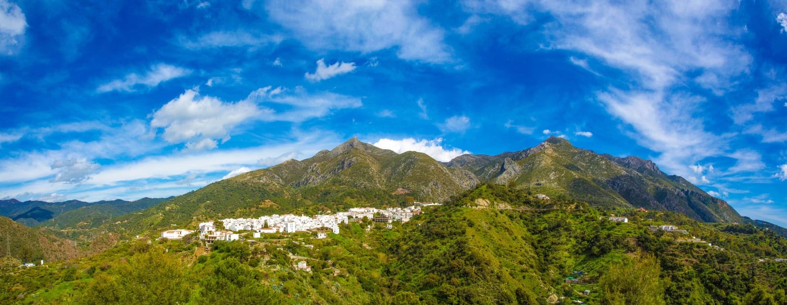 3 quarto Moradia para venda em Marbella com piscina - 548 000 € (Ref: 10066531)