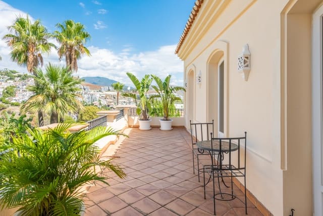 Chalet de 5 habitaciones en Benahavís en venta con piscina garaje - 3.100.000 € (Ref: 10066535)