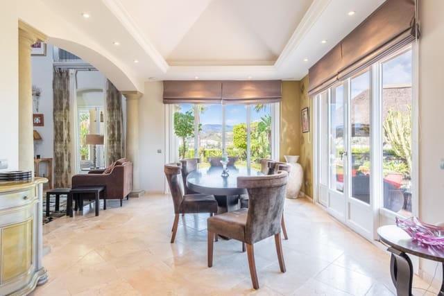 Chalet de 5 habitaciones en Benahavís en venta con piscina garaje - 3.100.000 € (Ref: 10066535)