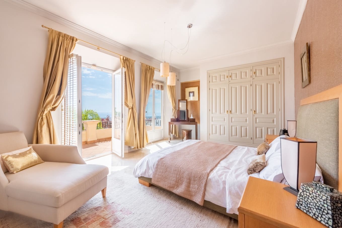 Chalet de 5 habitaciones en Benahavís en venta con piscina garaje - 3.100.000 € (Ref: 10066535)