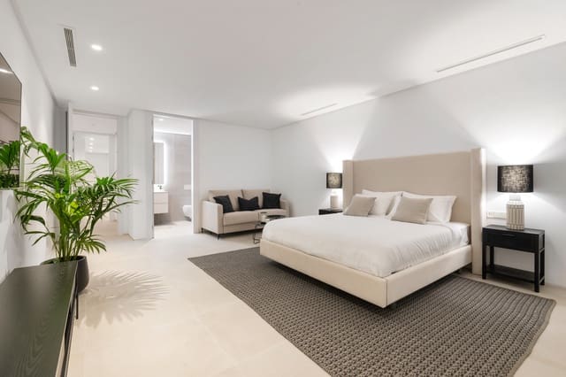Chalet de 4 habitaciones en Marbella en venta con piscina garaje - 3.500.000 € (Ref: 10066537)
