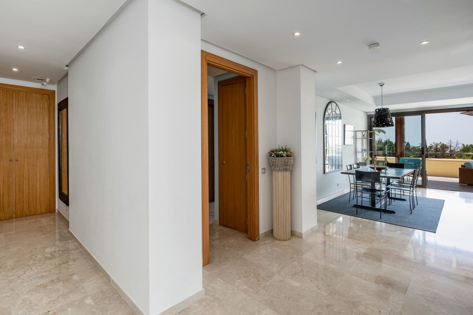 3 bedroom Apartment for sale in Marbella with pool garage - € 1,595,000 (Ref: 10066543)