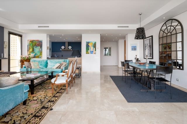 3 bedroom Apartment for sale in Marbella with pool garage - € 1,595,000 (Ref: 10066543)