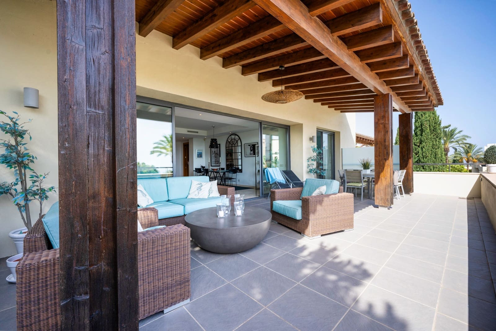 3 bedroom Apartment for sale in Marbella with pool garage - € 1,595,000 (Ref: 10066543)