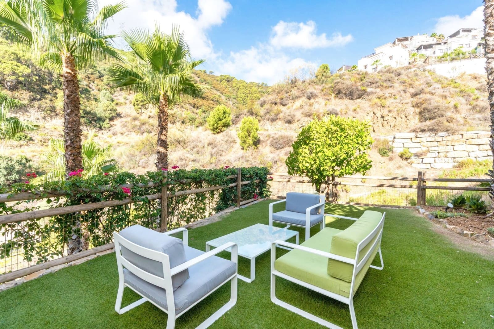 Chalet de 4 habitaciones en Marbella en venta con piscina garaje - 1.275.000 € (Ref: 10066547)