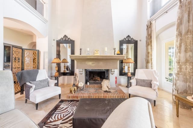 5 bedroom Villa for sale in Marbella with pool garage - € 3,100,000 (Ref: 10066550)