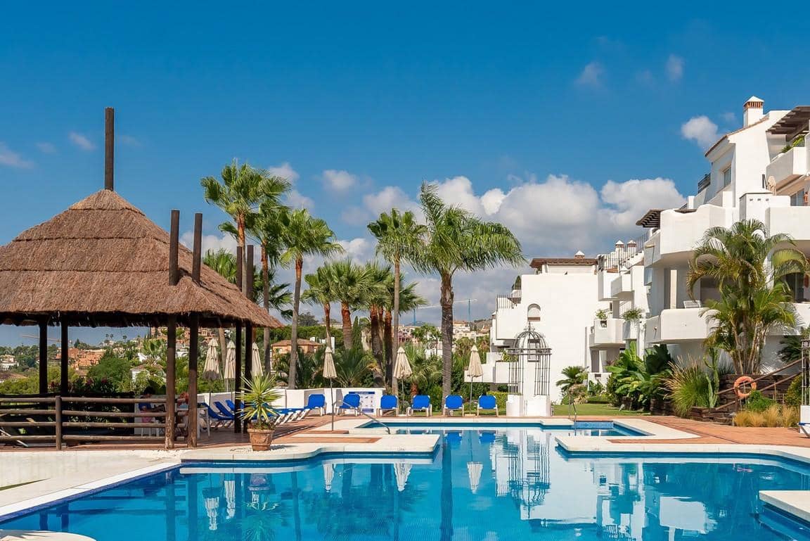 3 soveværelse Lejlighed til salg i Nueva Andalucia med swimmingpool garage - € 750.000 (Ref: 10066551)