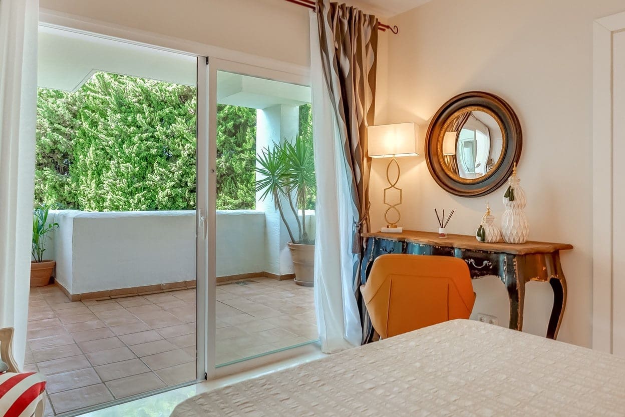 3 soveværelse Lejlighed til salg i Nueva Andalucia med swimmingpool garage - € 750.000 (Ref: 10066551)