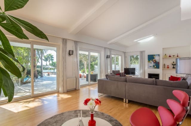 7 soverom Villa til salgs i Marbella med svømmebasseng garasje - € 2 750 000 (Ref: 10066553)