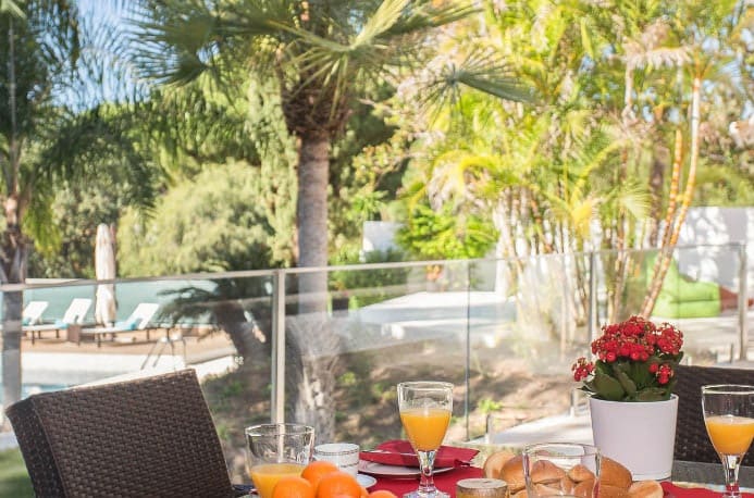 7 soveværelse Villa til salg i Marbella med swimmingpool garage - € 2.750.000 (Ref: 10066553)
