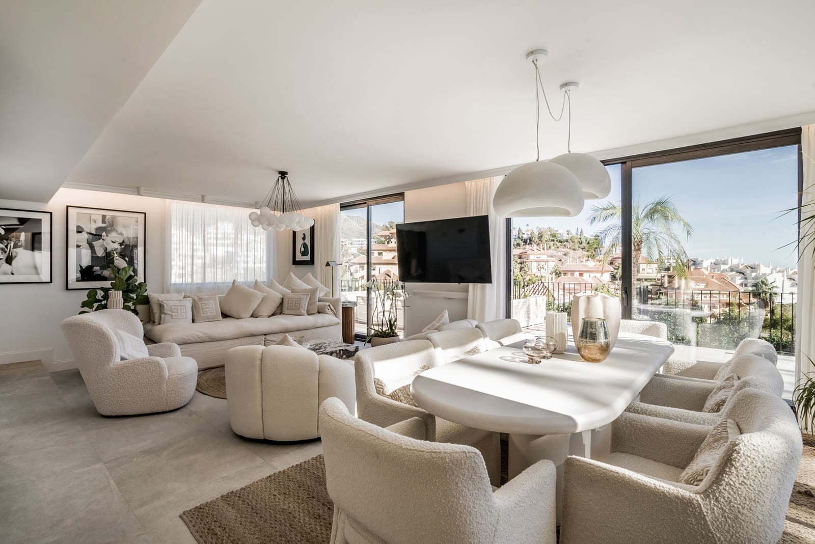 5 bedroom Villa for sale in Marbella with pool garage - € 3,395,000 (Ref: 10066554)