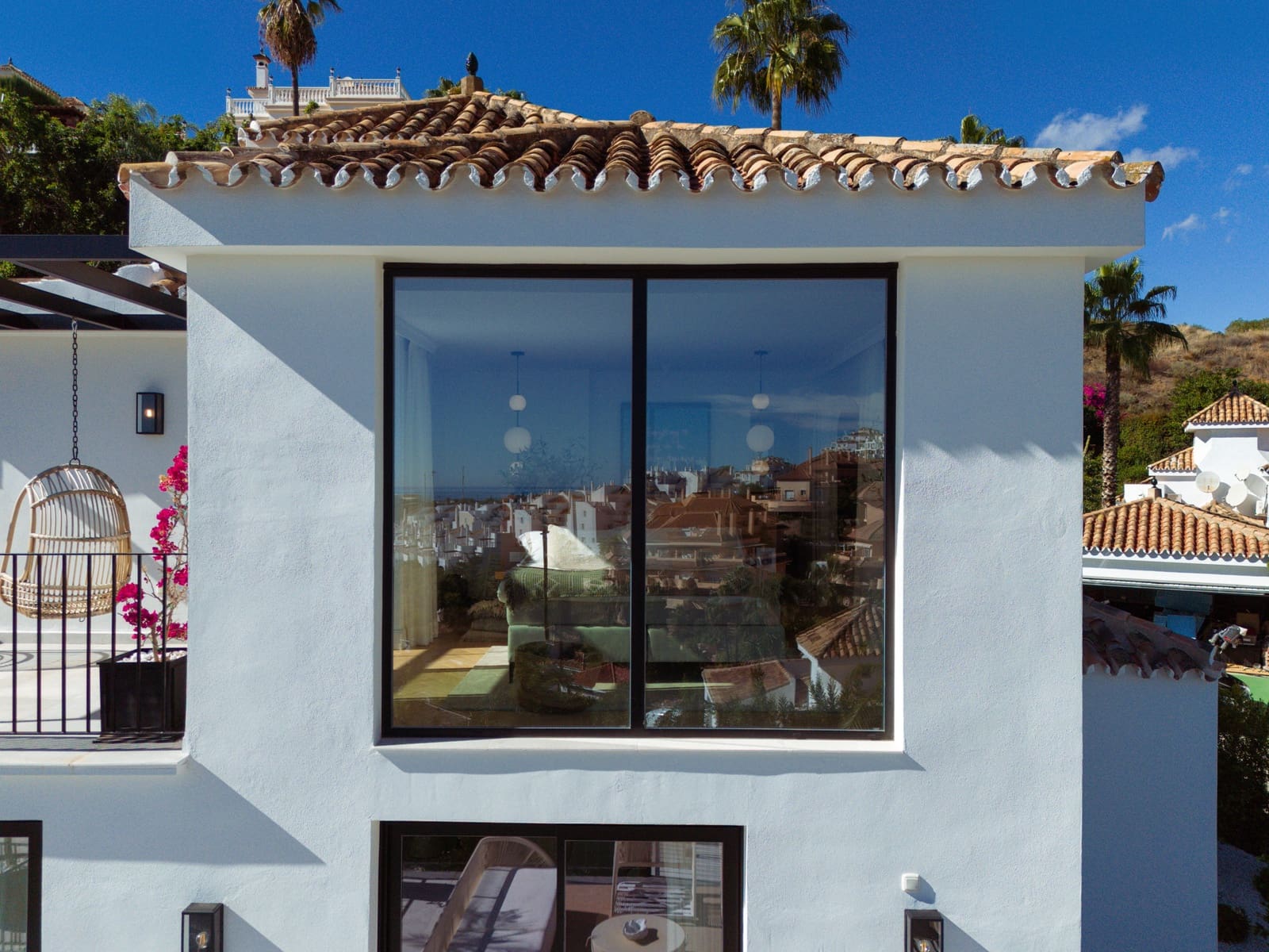 5 bedroom Villa for sale in Marbella with pool garage - € 3,395,000 (Ref: 10066554)