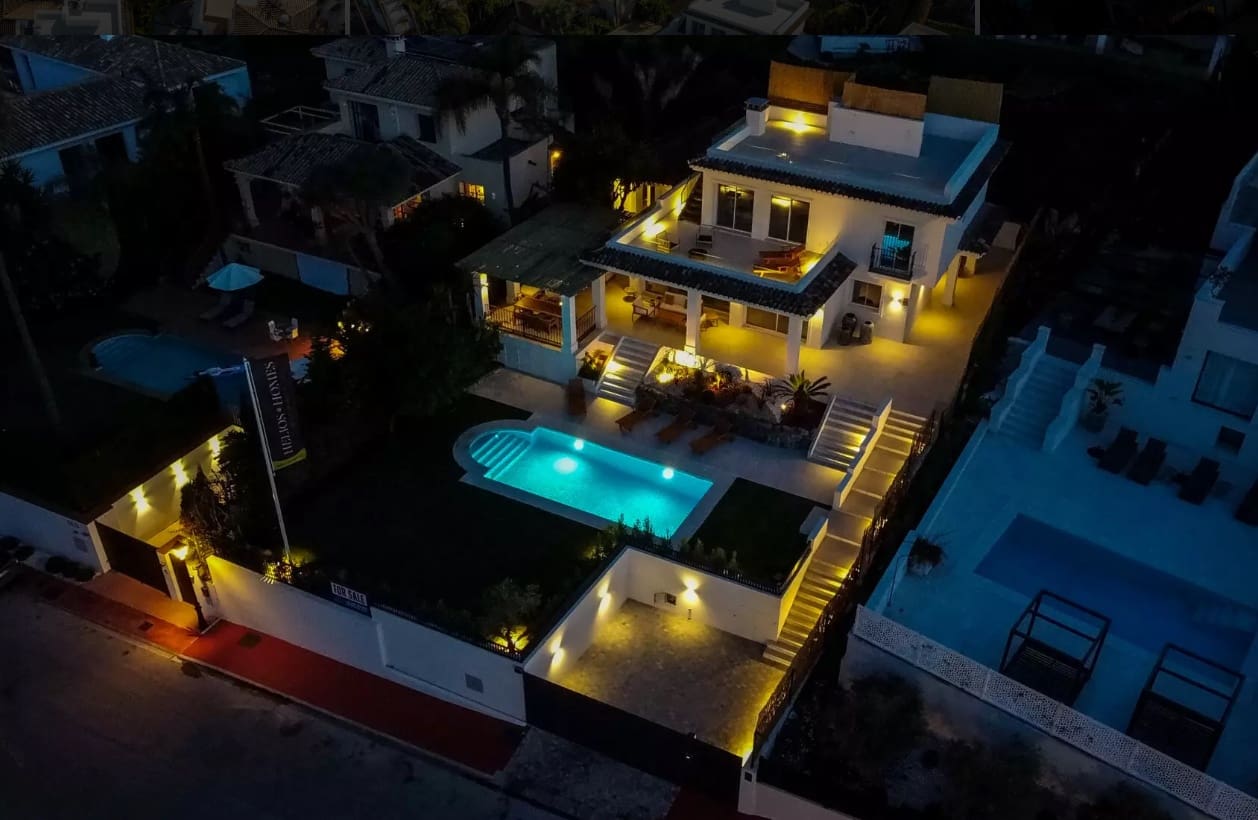 Chalet de 5 habitaciones en Marbella en venta con piscina garaje - 2.750.000 € (Ref: 10066555)