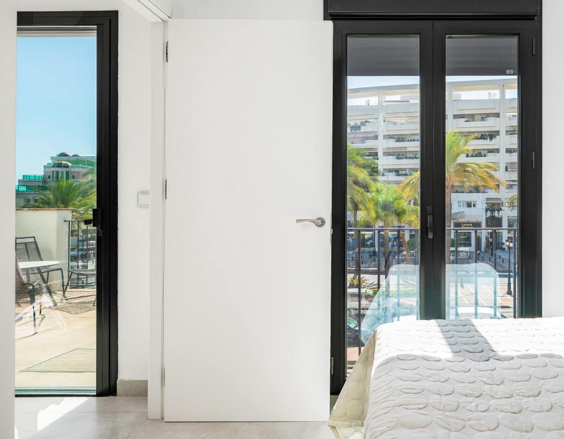 1 slaapkamer Appartement te koop in Puerto Banus met zwembad - € 425.000 (Ref: 10066556)