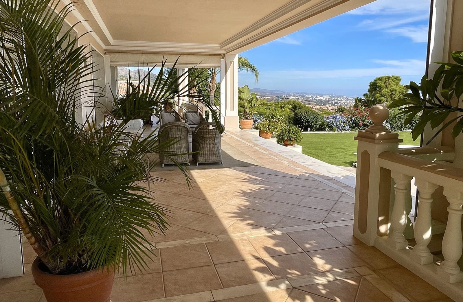 6 slaapkamer Villa te koop in Marbella met zwembad garage - € 9.500.000 (Ref: 10066558)