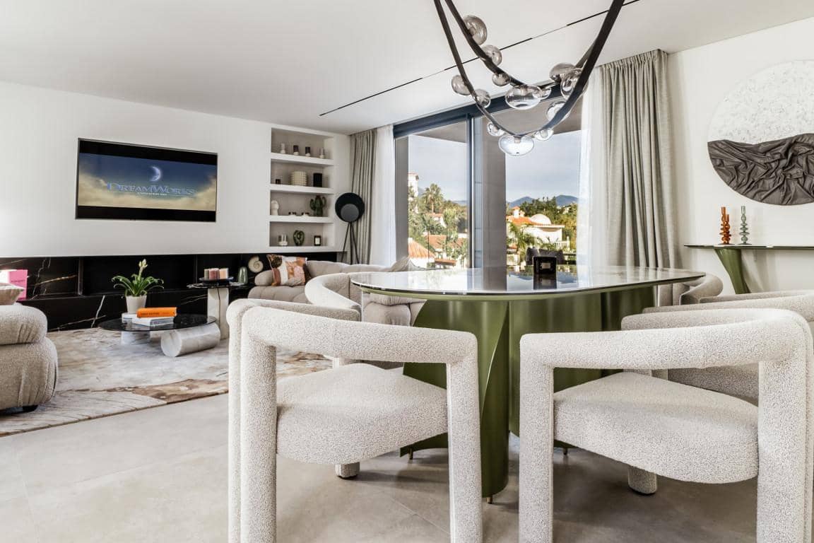 5 sypialnia Willa na sprzedaż w Marbella z basenem garażem - 1 995 000 € (Ref: 10066559)