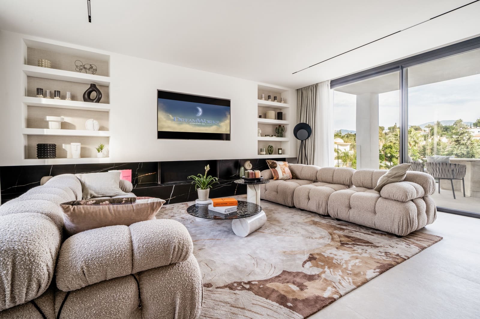 5 sypialnia Willa na sprzedaż w Marbella z basenem garażem - 1 995 000 € (Ref: 10066559)
