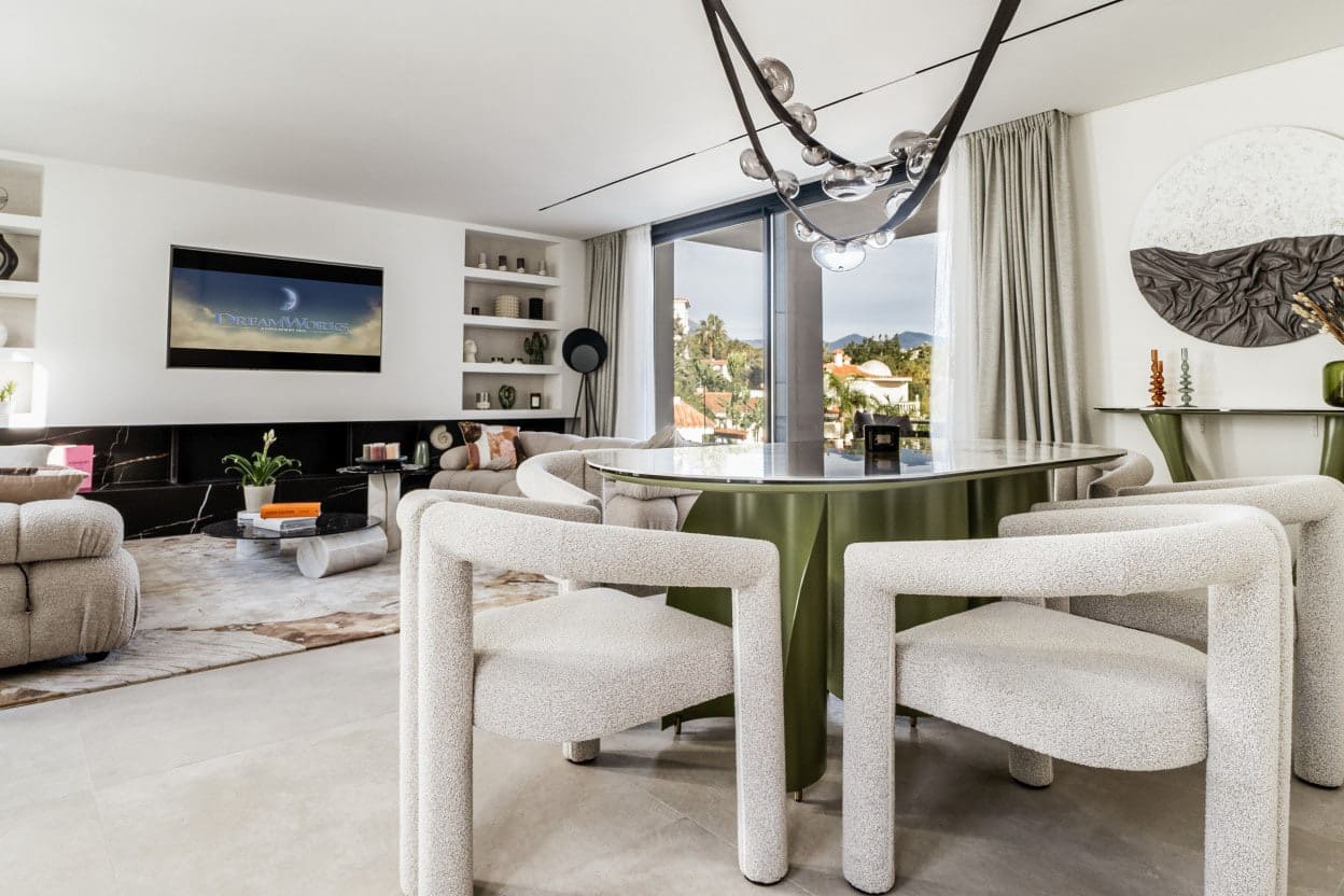 Chalet de 5 habitaciones en Marbella en venta con piscina garaje - 1.995.000 € (Ref: 10066559)