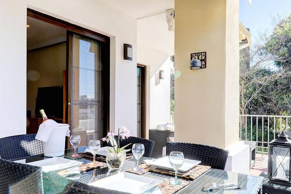 3 bedroom Apartment for sale in Benahavis with pool garage - € 385,000 (Ref: 10066563)
