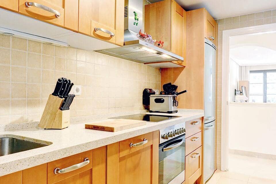 3 bedroom Apartment for sale in Marbella with pool garage - € 385,000 (Ref: 10066564)