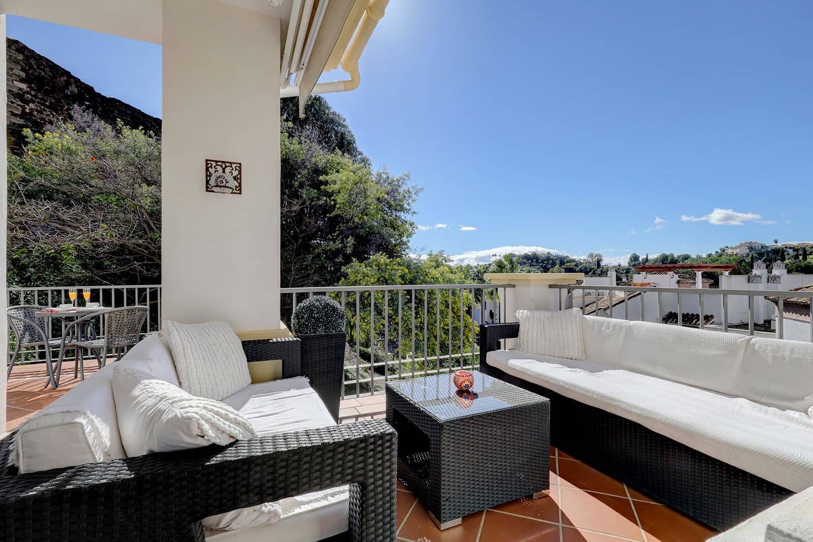 3 bedroom Apartment for sale in Marbella with pool garage - € 385,000 (Ref: 10066564)