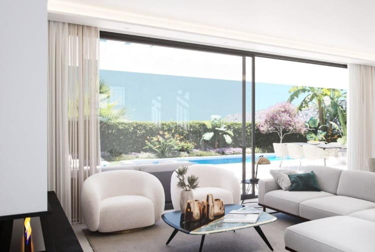 Chalet de 4 habitaciones en Marbella en venta con piscina - 985.000 € (Ref: 10066566)